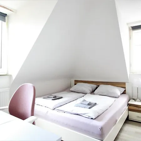 Apartment Elegantes Und Helles In Bahnhofsnahe Wurzburg