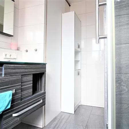 Apartment Elegantes Und Helles In Bahnhofsnahe Wurzburg