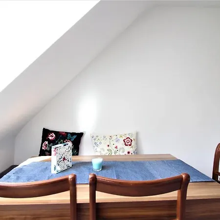 Elegantes Und Helles In Bahnhofsnahe Apartment Wurzburg
