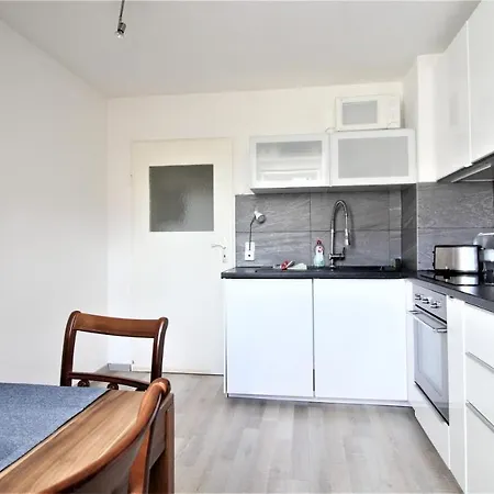 Apartment Elegantes Und Helles In Bahnhofsnahe Wurzburg